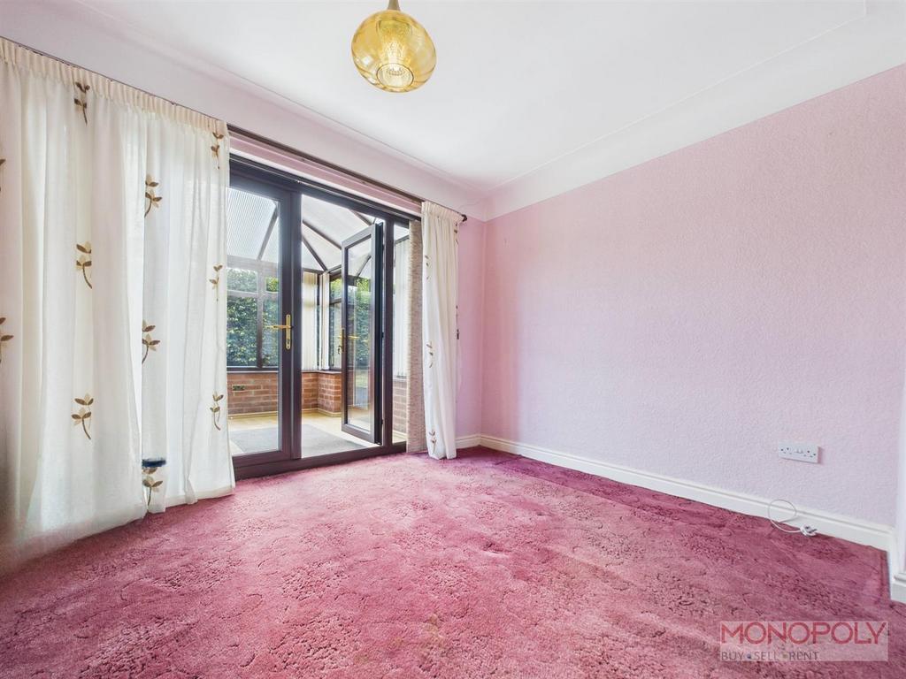 CAM03815 G0-PR0338-STILL003.jpg