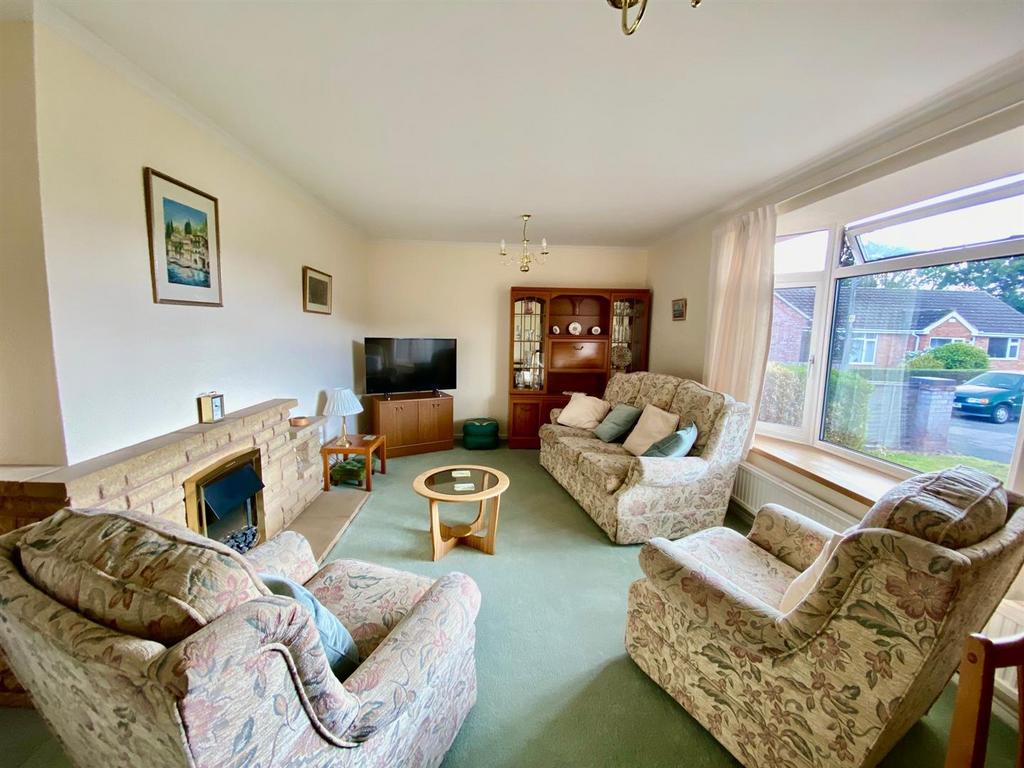 Living Room.jpg