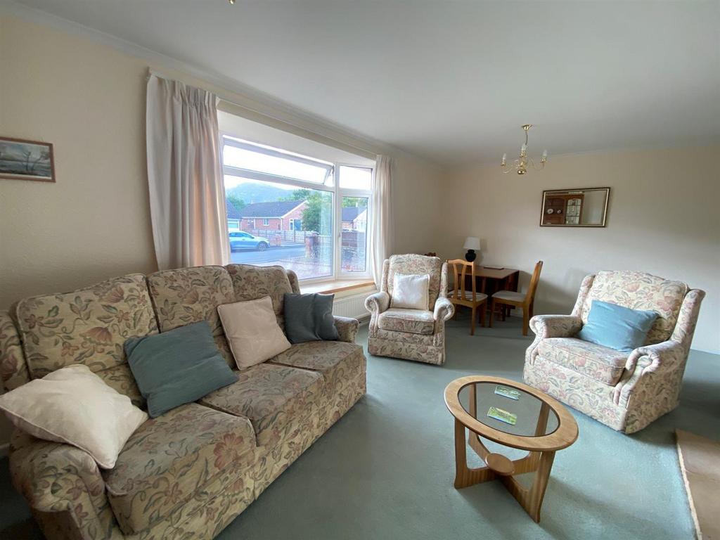 Living Room.jpg