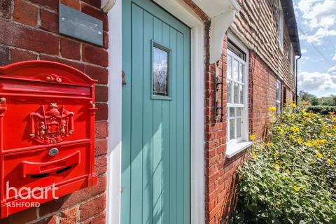 undefined, The Street, Ashford