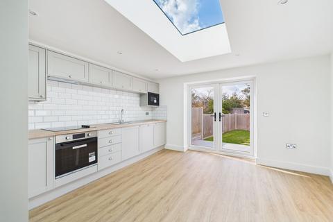 2 bedroom detached house for sale, Southend Road, Stanford Le Hope, SS17