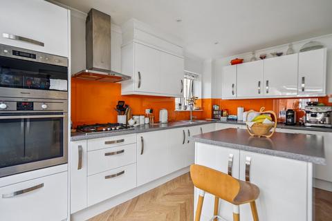 3 bedroom semi-detached house for sale, Garvin Avenue, Beaconsfield HP9