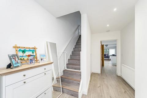 undefined, Myrtle Road, Palmers Green, N13