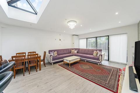 undefined, Myrtle Road, Palmers Green, N13