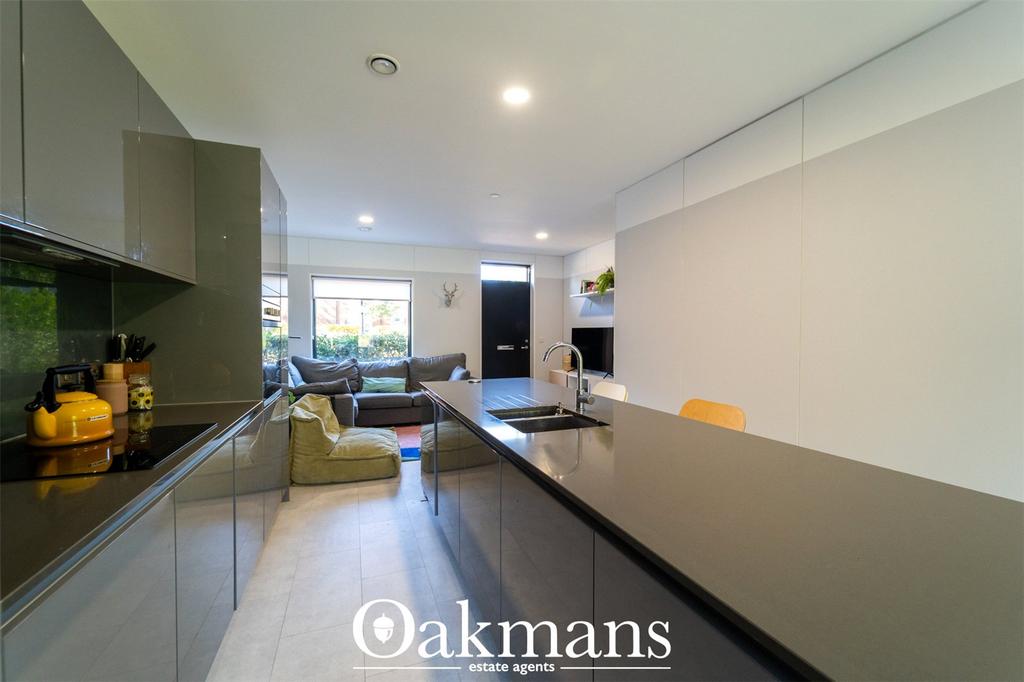 House in Birmingham, Ladywood - More