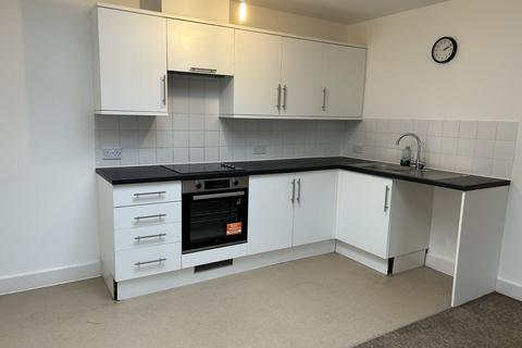 3 bedroom flat to rent, Park Crescent Place, Brighton BN2