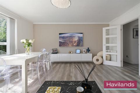 2 bedroom flat for sale, Winchmore Hill Road, London