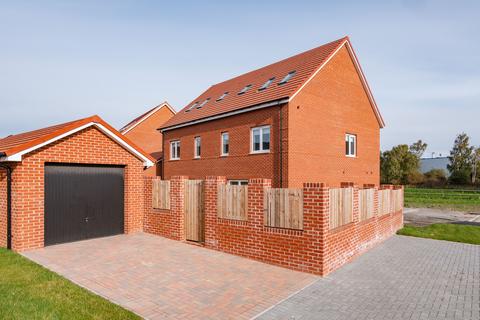 3 bedroom house to rent, at Cygnet Park, 11 Admiral Way, Camperdown NE12