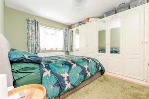 undefined, Hever Avenue, Sevenoaks TN15