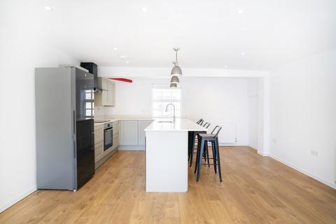 undefined, Elm Grove, London SW19