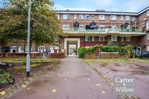 3 bedroom maisonette for sale, Bower House, Whiting Avenue, Essex