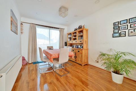 undefined, Sandhurst Avenue, Harrow, HA2