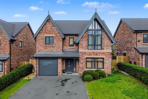 4 bedroom detached house for sale, Holcombe Grove, Radcliffe, M26