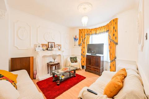39 Radlix Road, London, E10 7BD