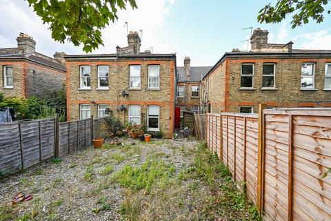 2 bedroom flat for sale, Hibbert Road, Walthamstow, London, E17