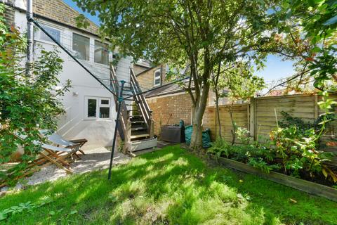 undefined, Russell Road, London SW19