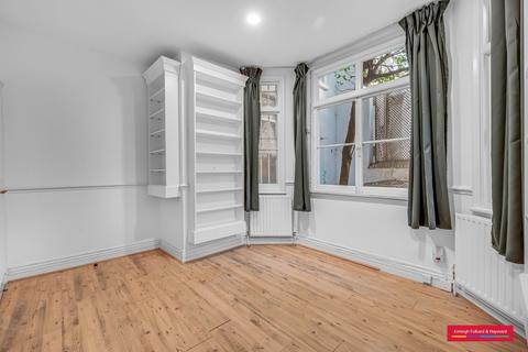 3 bedroom flat to rent, Upper Park Road, London, NW3
