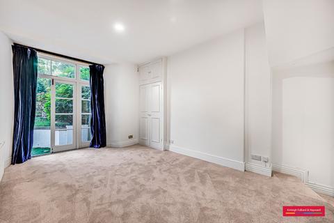 3 bedroom flat to rent, Upper Park Road, London, NW3