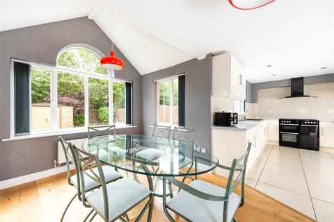 undefined, Embleton Way, Buckingham, Buckinghamshire, MK18