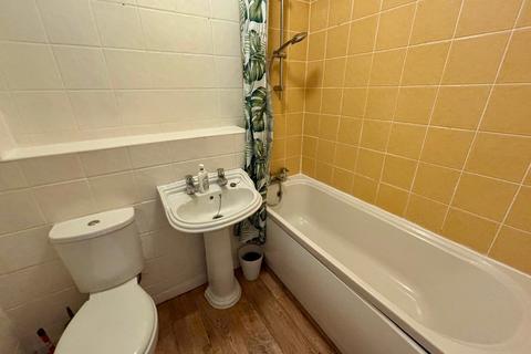 undefined, Northfield Road, Staines-upon-Thames, TW18