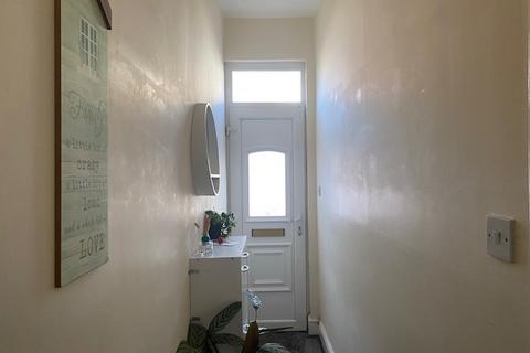 3 bedroom end of terrace house for sale, Kings Road, Kings Heath B14