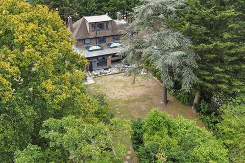 undefined, Gibsons Hill, London, SW16