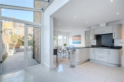 3 bedroom terraced house for sale, Salcott Road, London, SW11
