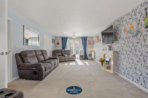 4 bedroom detached house for sale, Lyons Drive, Coventry CV5