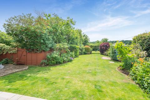 4 bedroom semi-detached house for sale, New Fiddlers Hill, Luton Road, Harpenden, Hertfordshire