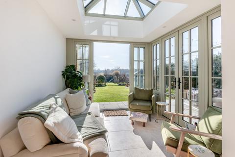 4 bedroom semi-detached house for sale, New Fiddlers Hill, Luton Road, Harpenden, Hertfordshire