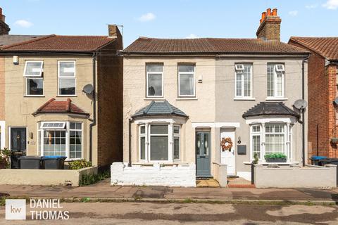 3 bedroom semi-detached house for sale, Rounton Road, Waltham Abbey, EN9