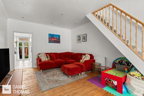 3 bedroom semi-detached house for sale, Rounton Road, Waltham Abbey, EN9