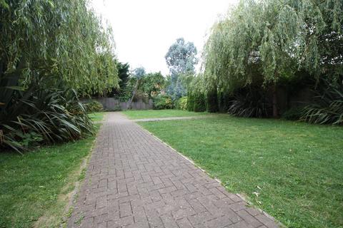 undefined, Headstone Road, Harrow HA1