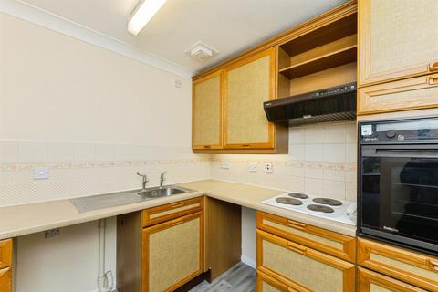 1 bedroom retirement property to rent, 136 Havenvale, Coppins Road CO15