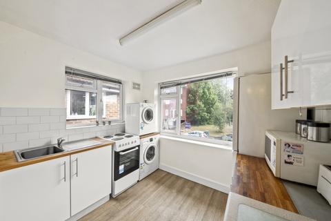 undefined, Tennyson Road, Hanwell, W7