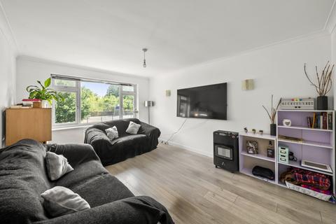 Tennyson Road, Hanwell, W7