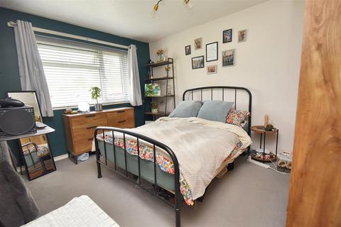 undefined, Maple Way, Gillingham