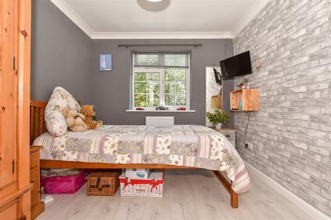 2 Aberdeen Close, Upstreet, Canterbury, CT3 4BX