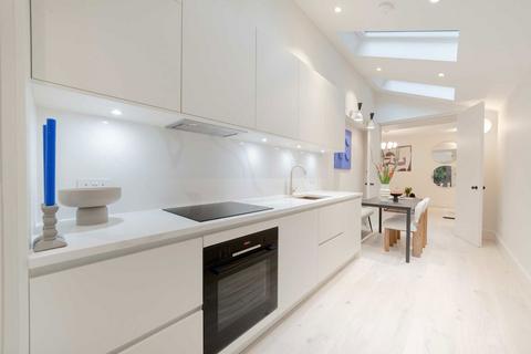 2 bedroom flat for sale, Colville Terrace, London W11