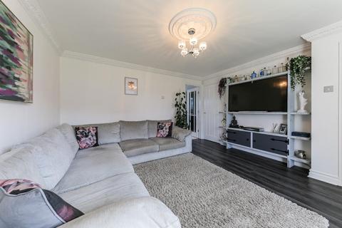 4 bedroom detached house for sale, St. Cuthberts Way, Holystone, NE27