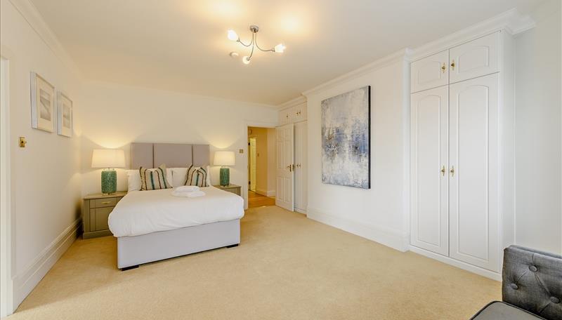 Lg p5512 637483870190675879.jpg