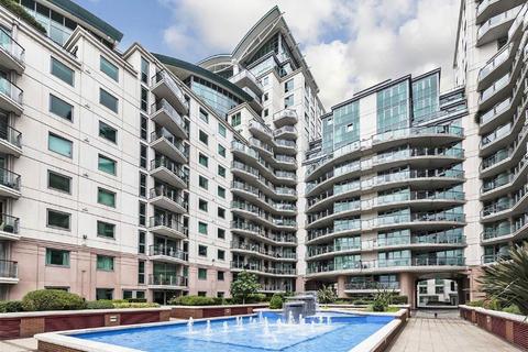 St. George Wharf, London SW8