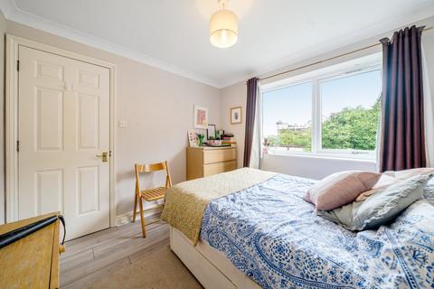 13 Smedley Street, London, SW4 6PG