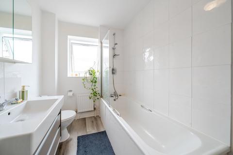 13 Smedley Street, London, SW4 6PG