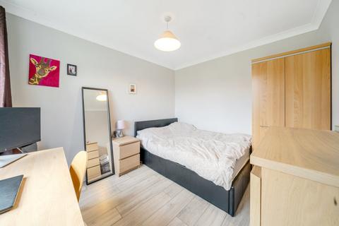 13 Smedley Street, London, SW4 6PG