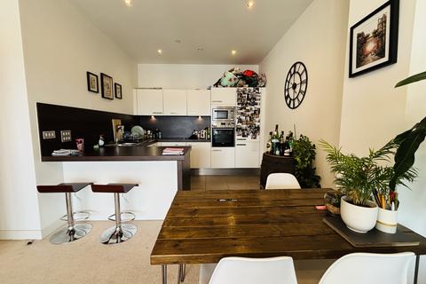 2 bedroom flat for sale, Cypress Place, Green Quarter, M4 4EH
