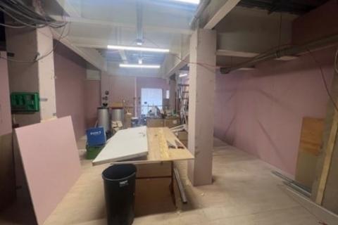 Retail property (high street) to rent, High St Waltham Cross EN8 7FT