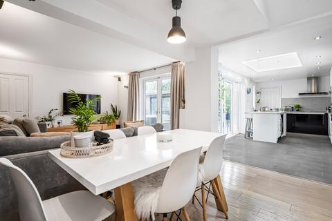 5 bedroom semi-detached house for sale, Risborough Road, Aylesbury HP17