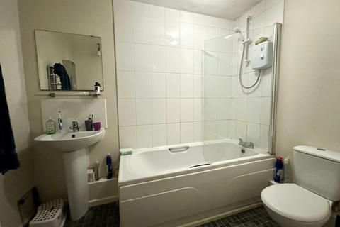 1 bedroom flat for sale, 32 Oberon Grove, Wednesbury WS10