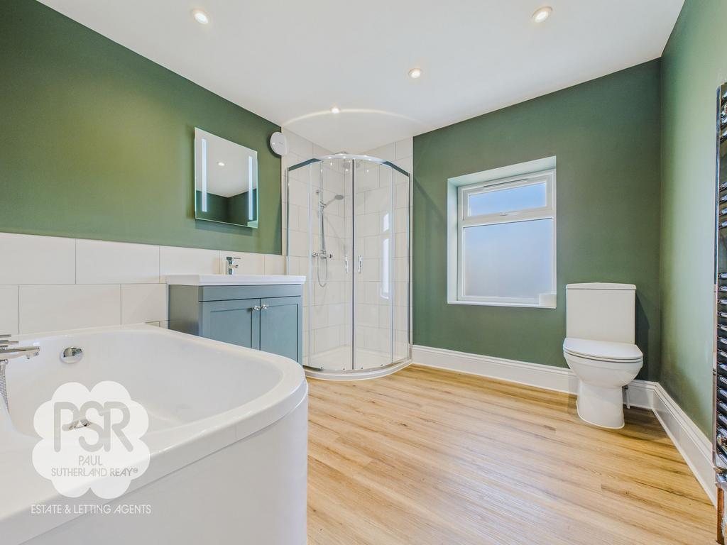 Main Bathroom